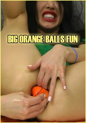Hotkinkyjo: Big Orange Balls Fun
